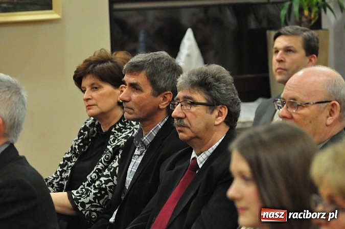 Zdjęcie w galerii na portalu naszraciborz.pl: Koncert noworoczny w Centrum Kultury w Tworkowie wiadomości z regionu