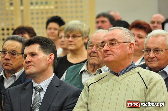 Zdjęcie w galerii na portalu naszraciborz.pl: Koncert noworoczny w Centrum Kultury w Tworkowie wiadomości z regionu