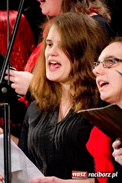 Zdjęcie w galerii na portalu naszraciborz.pl: Muzyka gospel zabrzmiała w Strzesze wiadomości z regionu