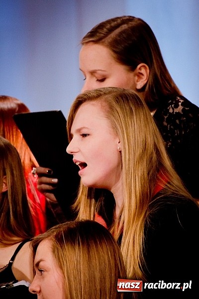 Zdjęcie w galerii na portalu naszraciborz.pl: Muzyka gospel zabrzmiała w Strzesze wiadomości z regionu