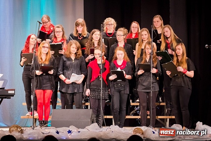 Zdjęcie w galerii na portalu naszraciborz.pl: Muzyka gospel zabrzmiała w Strzesze wiadomości z regionu