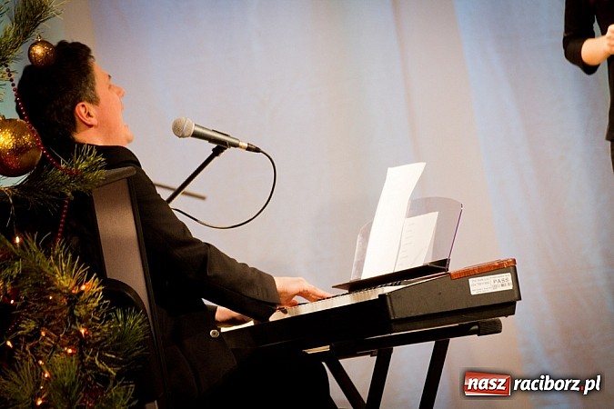 Zdjęcie w galerii na portalu naszraciborz.pl: Muzyka gospel zabrzmiała w Strzesze wiadomości z regionu