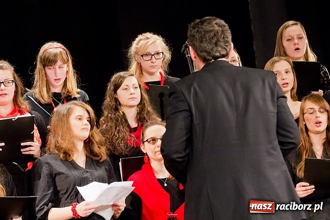 Zdjęcie w galerii na portalu naszraciborz.pl: Muzyka gospel zabrzmiała w Strzesze wiadomości z regionu