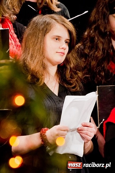 Zdjęcie w galerii na portalu naszraciborz.pl: Muzyka gospel zabrzmiała w Strzesze wiadomości z regionu