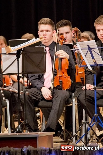 Zdjęcie w galerii na portalu naszraciborz.pl: Młodzież z Moguncji i Opola zagrała w RCK-u wiadomości z regionu
