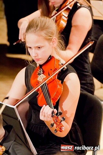 Zdjęcie w galerii na portalu naszraciborz.pl: Młodzież z Moguncji i Opola zagrała w RCK-u wiadomości z regionu