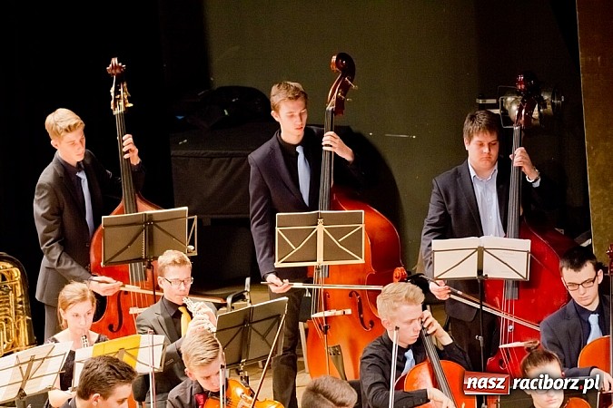 Zdjęcie w galerii na portalu naszraciborz.pl: Młodzież z Moguncji i Opola zagrała w RCK-u wiadomości z regionu