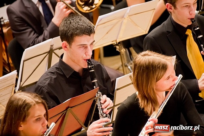 Zdjęcie w galerii na portalu naszraciborz.pl: Młodzież z Moguncji i Opola zagrała w RCK-u wiadomości z regionu