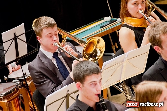 Zdjęcie w galerii na portalu naszraciborz.pl: Młodzież z Moguncji i Opola zagrała w RCK-u wiadomości z regionu