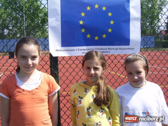 Zdjęcie w galerii na portalu naszraciborz.pl: Rywalizujemy tylko na boisku  wiadomości z regionu