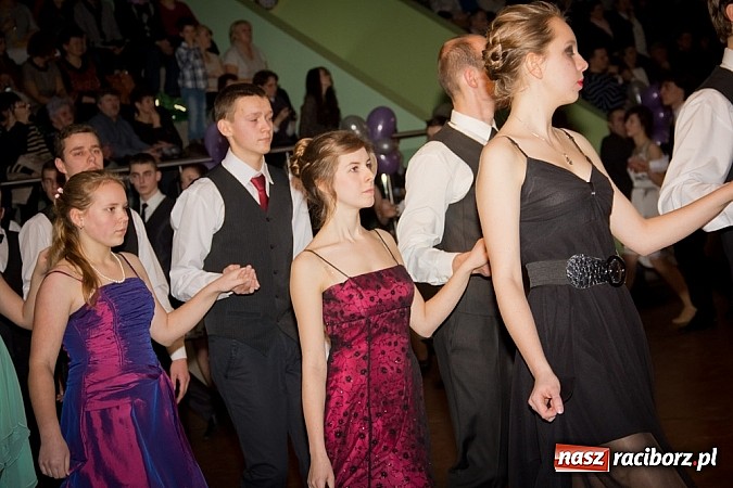 Zdjęcie w galerii na portalu naszraciborz.pl: Taniec zagościł w Arenie Rafako. Pokazy grup z Młodzieżowego Domu Kultury wiadomości z regionu