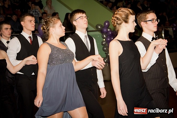 Zdjęcie w galerii na portalu naszraciborz.pl: Taniec zagościł w Arenie Rafako. Pokazy grup z Młodzieżowego Domu Kultury wiadomości z regionu