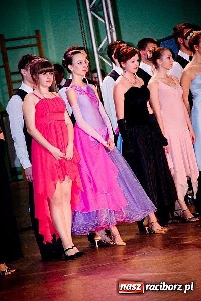 Zdjęcie w galerii na portalu naszraciborz.pl: Taniec zagościł w Arenie Rafako. Pokazy grup z Młodzieżowego Domu Kultury wiadomości z regionu