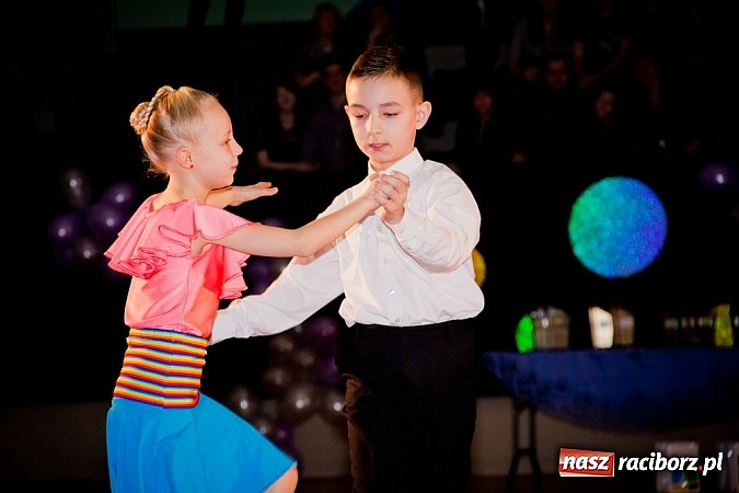 Zdjęcie w galerii na portalu naszraciborz.pl: Taniec zagościł w Arenie Rafako. Pokazy grup z Młodzieżowego Domu Kultury wiadomości z regionu