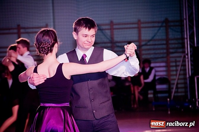 Zdjęcie w galerii na portalu naszraciborz.pl: Taniec zagościł w Arenie Rafako. Pokazy grup z Młodzieżowego Domu Kultury wiadomości z regionu