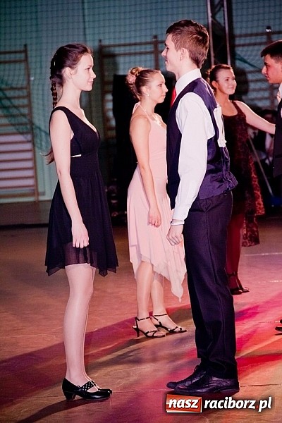 Zdjęcie w galerii na portalu naszraciborz.pl: Taniec zagościł w Arenie Rafako. Pokazy grup z Młodzieżowego Domu Kultury wiadomości z regionu