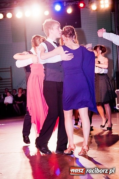 Zdjęcie w galerii na portalu naszraciborz.pl: Taniec zagościł w Arenie Rafako. Pokazy grup z Młodzieżowego Domu Kultury wiadomości z regionu