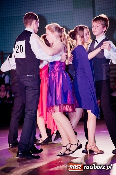 Zdjęcie w galerii na portalu naszraciborz.pl: Taniec zagościł w Arenie Rafako. Pokazy grup z Młodzieżowego Domu Kultury wiadomości z regionu