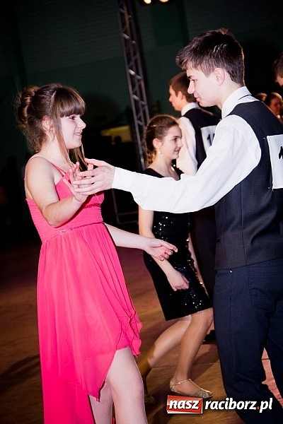 Zdjęcie w galerii na portalu naszraciborz.pl: Taniec zagościł w Arenie Rafako. Pokazy grup z Młodzieżowego Domu Kultury wiadomości z regionu