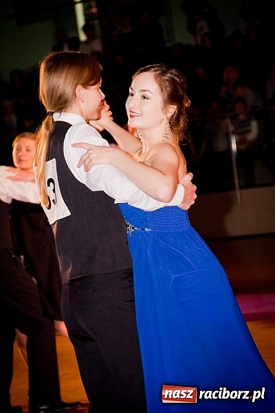 Zdjęcie w galerii na portalu naszraciborz.pl: Taniec zagościł w Arenie Rafako. Pokazy grup z Młodzieżowego Domu Kultury wiadomości z regionu