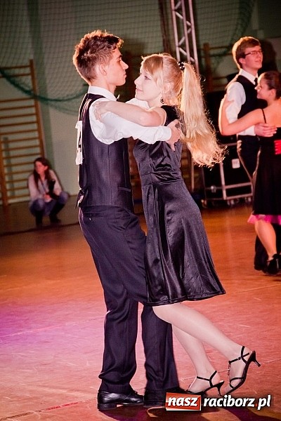 Zdjęcie w galerii na portalu naszraciborz.pl: Taniec zagościł w Arenie Rafako. Pokazy grup z Młodzieżowego Domu Kultury wiadomości z regionu