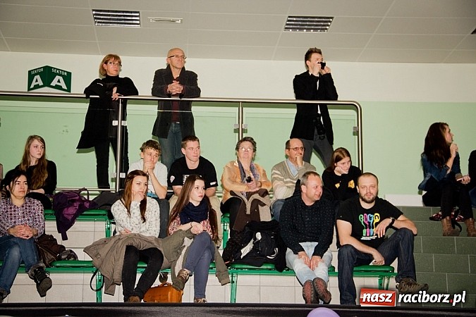 Zdjęcie w galerii na portalu naszraciborz.pl: Taniec zagościł w Arenie Rafako. Pokazy grup z Młodzieżowego Domu Kultury wiadomości z regionu