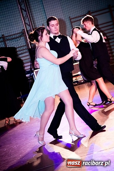 Zdjęcie w galerii na portalu naszraciborz.pl: Taniec zagościł w Arenie Rafako. Pokazy grup z Młodzieżowego Domu Kultury wiadomości z regionu