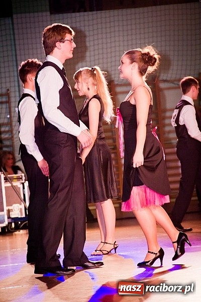 Zdjęcie w galerii na portalu naszraciborz.pl: Taniec zagościł w Arenie Rafako. Pokazy grup z Młodzieżowego Domu Kultury wiadomości z regionu