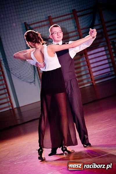 Zdjęcie w galerii na portalu naszraciborz.pl: Taniec zagościł w Arenie Rafako. Pokazy grup z Młodzieżowego Domu Kultury wiadomości z regionu