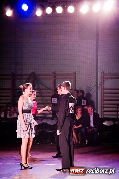 Zdjęcie w galerii na portalu naszraciborz.pl: Taniec zagościł w Arenie Rafako. Pokazy grup z Młodzieżowego Domu Kultury wiadomości z regionu