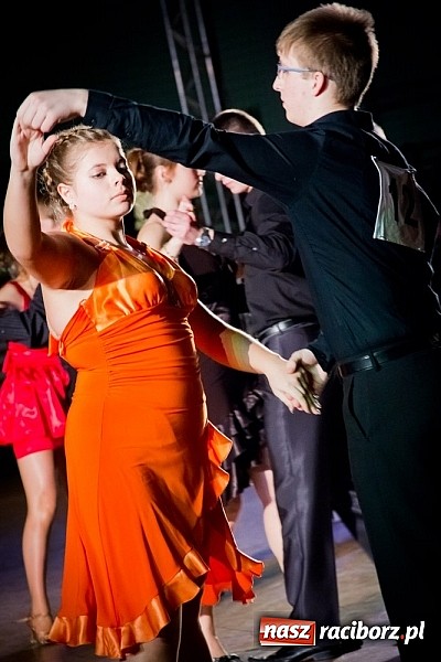 Zdjęcie w galerii na portalu naszraciborz.pl: Taniec zagościł w Arenie Rafako. Pokazy grup z Młodzieżowego Domu Kultury wiadomości z regionu