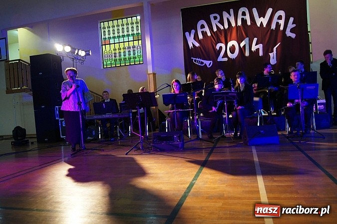 Zdjęcie w galerii na portalu naszraciborz.pl: Mieszkańcy Nędzy bawili się na koncercie noworocznym wiadomości z regionu