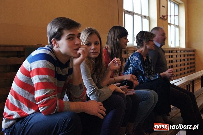 Zdjęcie w galerii na portalu naszraciborz.pl: Mieszkańcy Nędzy bawili się na koncercie noworocznym wiadomości z regionu