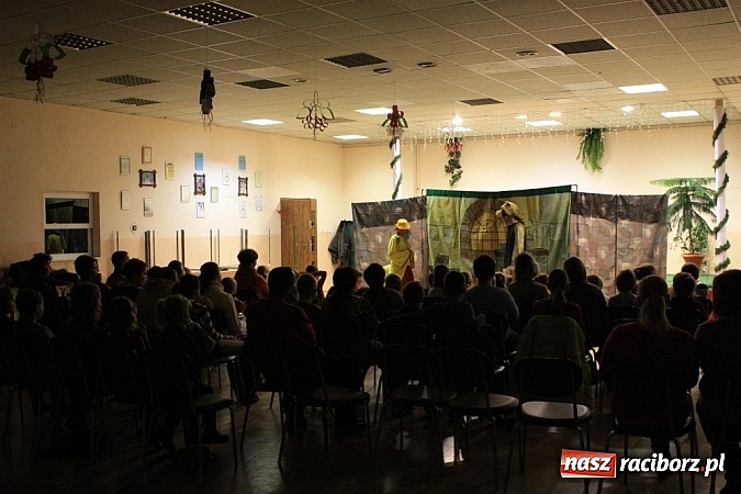 Zdjęcie w galerii na portalu naszraciborz.pl: Kaczka dziwaczka i biwak na finał ferii w gminie Krzanowice wiadomości z regionu