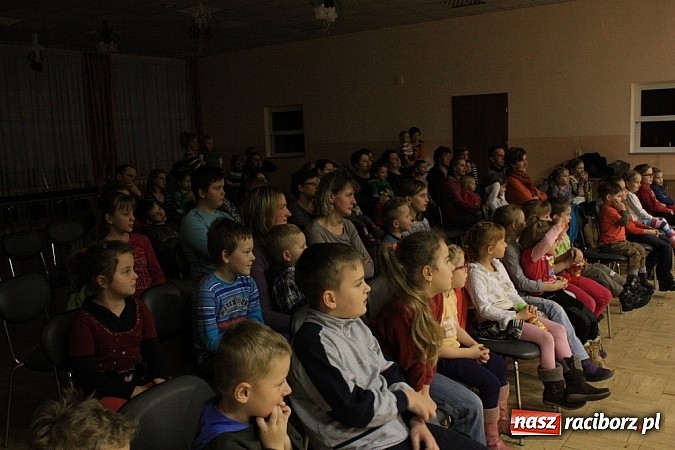 Zdjęcie w galerii na portalu naszraciborz.pl: Kaczka dziwaczka i biwak na finał ferii w gminie Krzanowice wiadomości z regionu