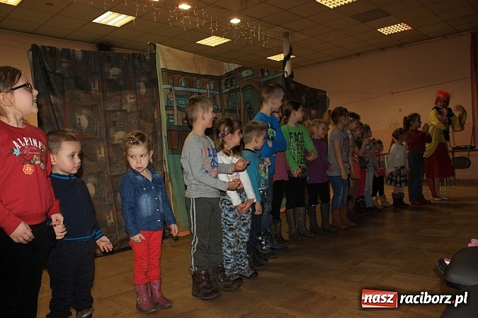 Zdjęcie w galerii na portalu naszraciborz.pl: Kaczka dziwaczka i biwak na finał ferii w gminie Krzanowice wiadomości z regionu