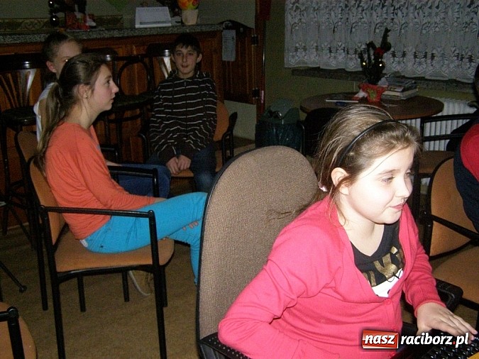 Zdjęcie w galerii na portalu naszraciborz.pl: Kaczka dziwaczka i biwak na finał ferii w gminie Krzanowice wiadomości z regionu