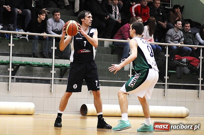 Zdjęcie w galerii na portalu naszraciborz.pl: Koszykówka. Drugie derby Raciborza dla RKK wiadomości z regionu