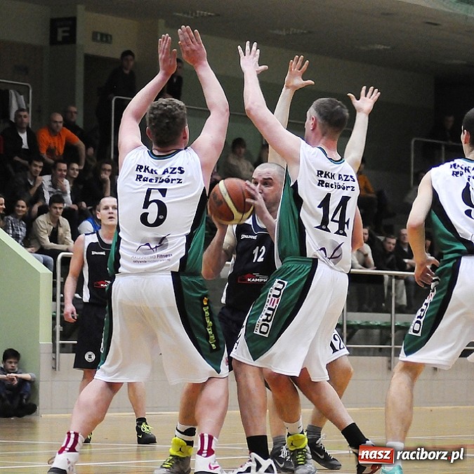 Zdjęcie w galerii na portalu naszraciborz.pl: Koszykówka. Drugie derby Raciborza dla RKK wiadomości z regionu