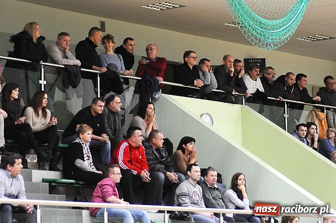 Zdjęcie w galerii na portalu naszraciborz.pl: Koszykówka. Drugie derby Raciborza dla RKK wiadomości z regionu