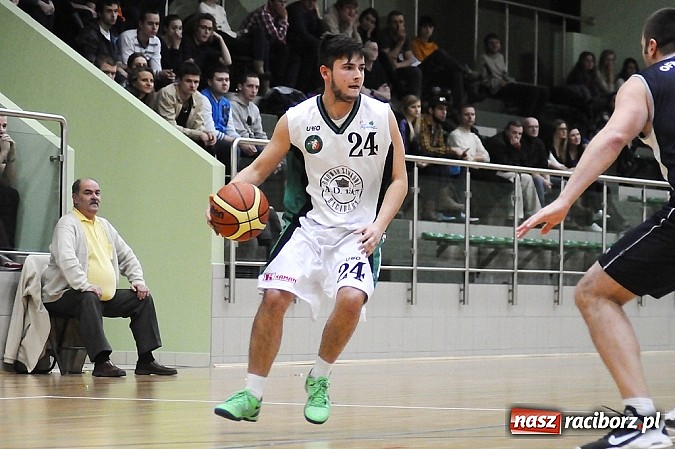 Zdjęcie w galerii na portalu naszraciborz.pl: Koszykówka. Drugie derby Raciborza dla RKK wiadomości z regionu