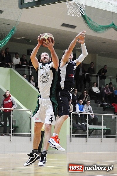 Zdjęcie w galerii na portalu naszraciborz.pl: Koszykówka. Drugie derby Raciborza dla RKK wiadomości z regionu