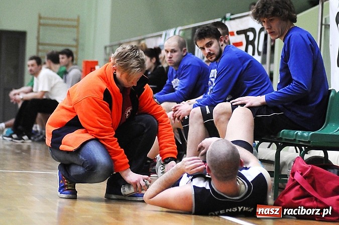 Zdjęcie w galerii na portalu naszraciborz.pl: Koszykówka. Drugie derby Raciborza dla RKK wiadomości z regionu