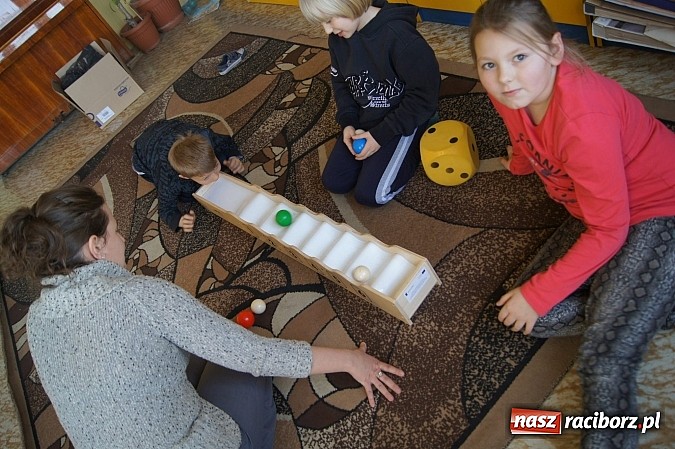 Zdjęcie w galerii na portalu naszraciborz.pl: Matematyka w szkole w Nędzy nie tylko dla orł&oacute;w wiadomości z regionu