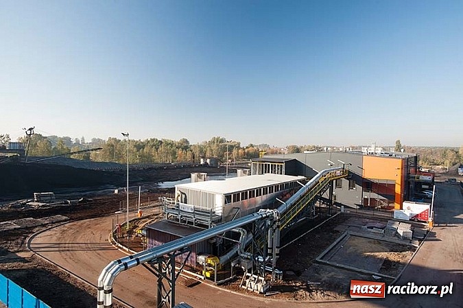 Zdjęcie w galerii na portalu naszraciborz.pl: Jest już bezpieczny dla środowiska ekowęgiel wiadomości z regionu
