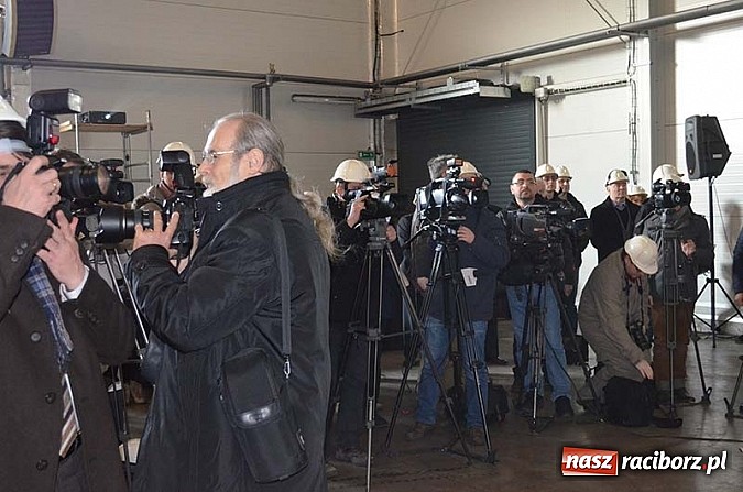 Zdjęcie w galerii na portalu naszraciborz.pl: Jest już bezpieczny dla środowiska ekowęgiel wiadomości z regionu