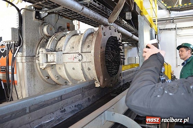 Zdjęcie w galerii na portalu naszraciborz.pl: Jest już bezpieczny dla środowiska ekowęgiel wiadomości z regionu