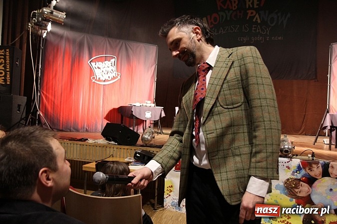Zdjęcie w galerii na portalu naszraciborz.pl: Ślązisz is easy, czyli występ Kabaretu Młodych Pan&oacute;w w Kuźni Raciborskiej wiadomości z regionu