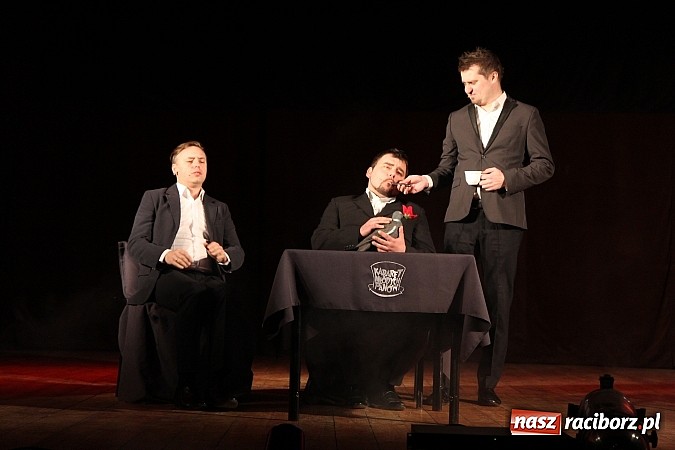 Zdjęcie w galerii na portalu naszraciborz.pl: Ślązisz is easy, czyli występ Kabaretu Młodych Pan&oacute;w w Kuźni Raciborskiej wiadomości z regionu