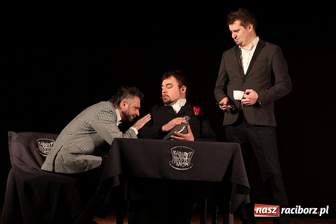 Zdjęcie w galerii na portalu naszraciborz.pl: Ślązisz is easy, czyli występ Kabaretu Młodych Pan&oacute;w w Kuźni Raciborskiej wiadomości z regionu